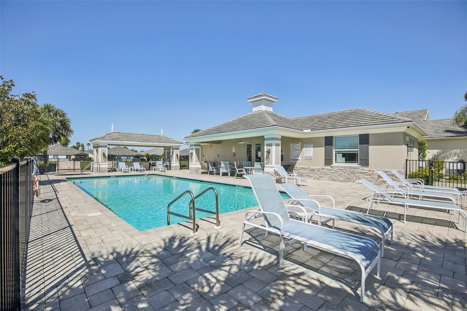 UNIVERSITY VILLAGE - Residential