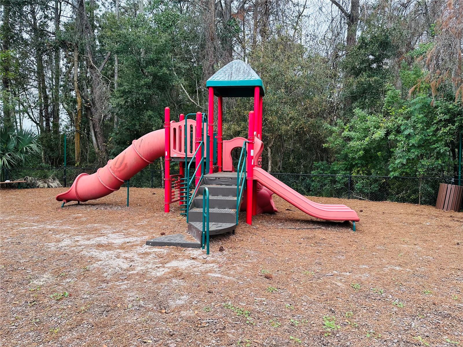 RESIDENCES/MILLENIA - Residential Lease