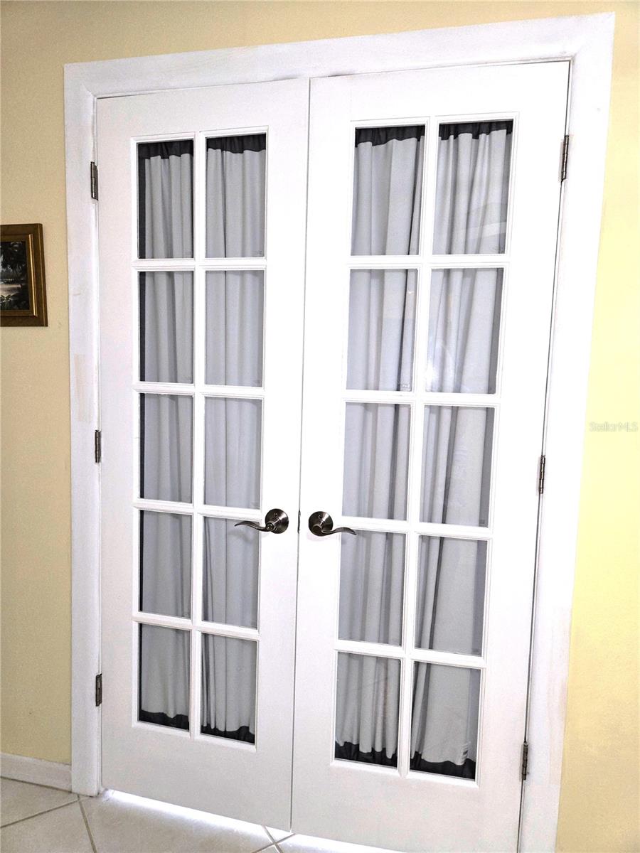 TOWN SHORES OF GULFPORT - Residential Lease
