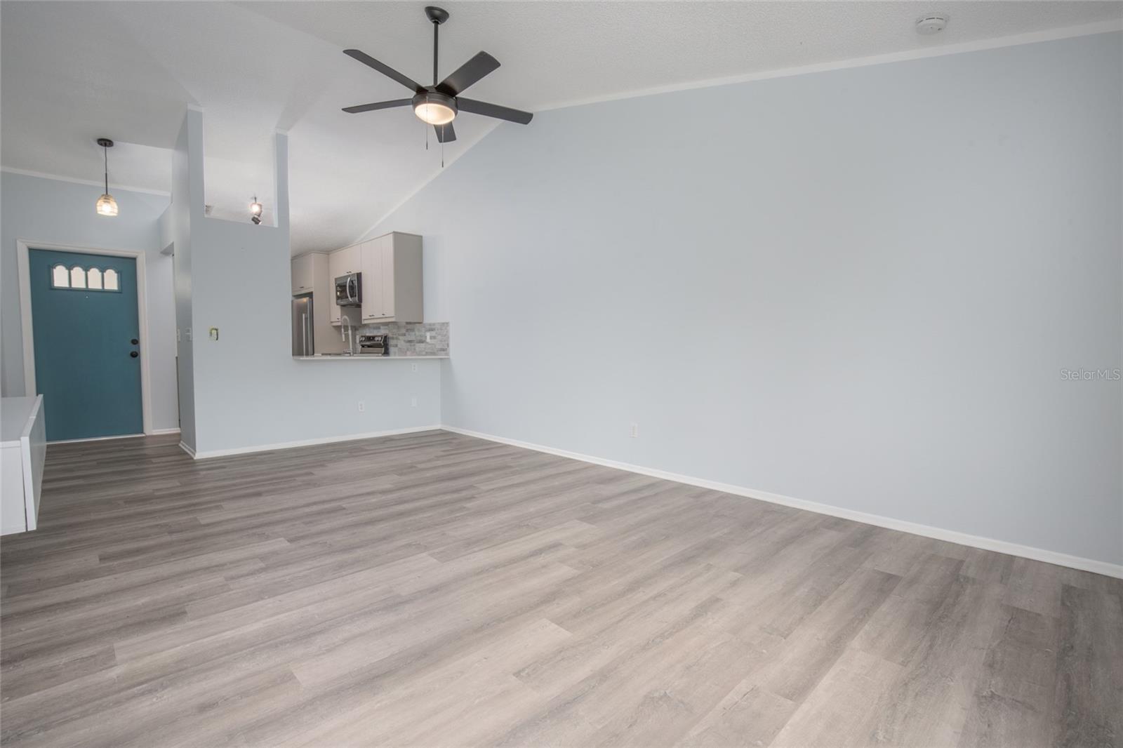 CLOVERPLACE CONDO - Residential