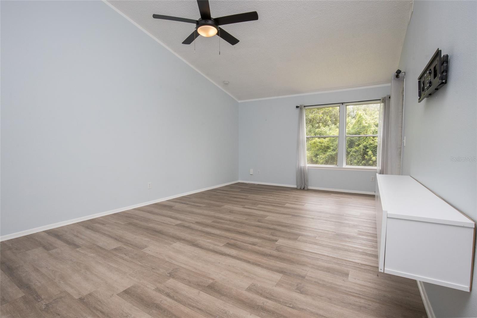 CLOVERPLACE CONDO - Residential