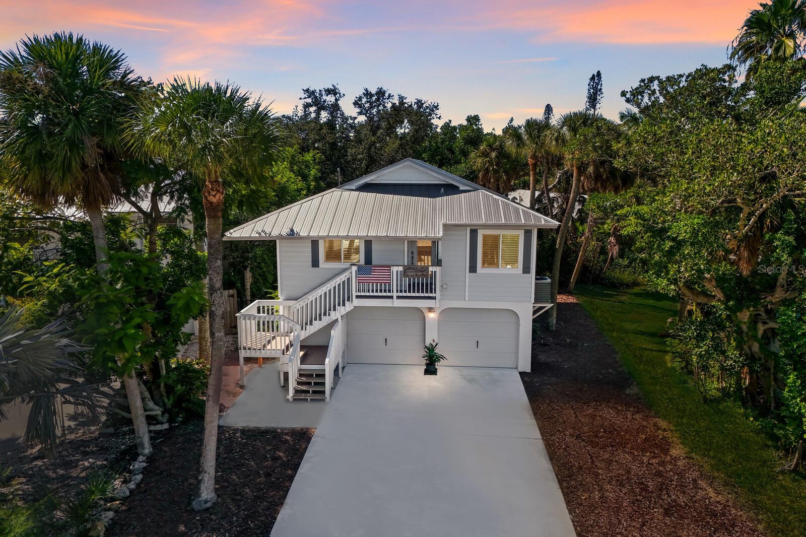 221 ISLAND CIRCLE