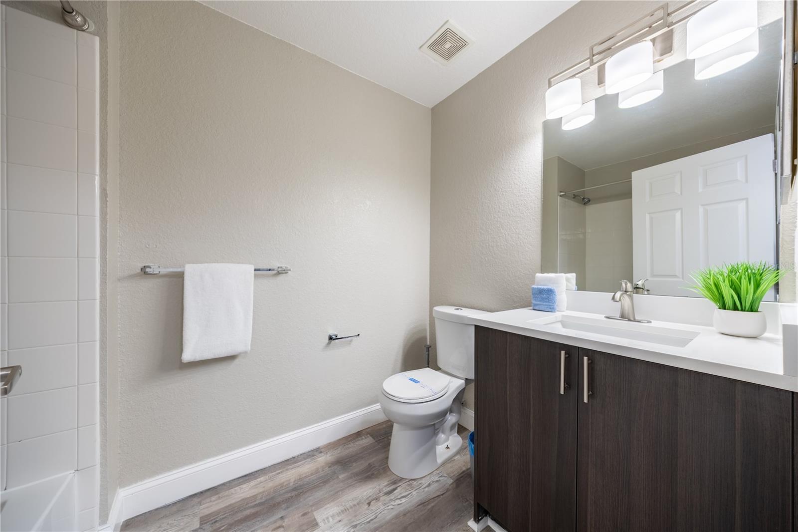 VILLAS AT SEVEN DWARFS LANE CONDO - Residential