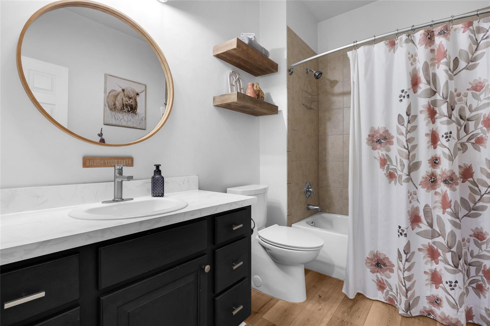 SPANISH GATES - Residential