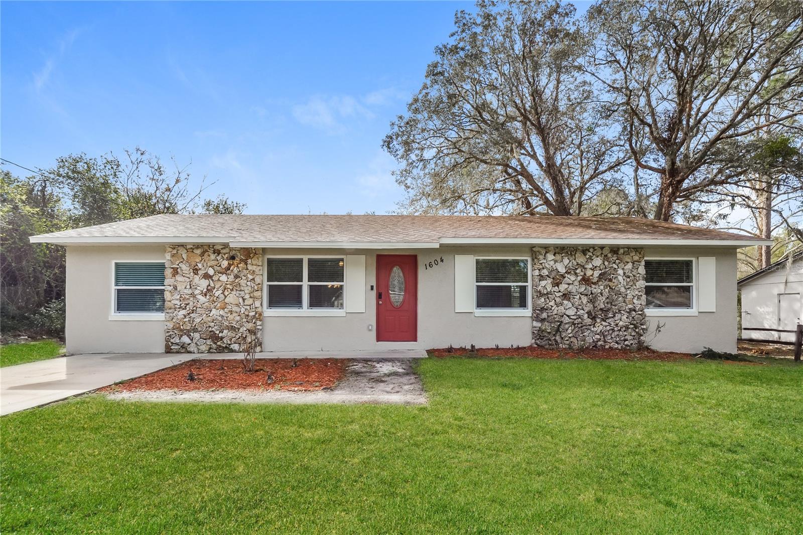 DELAND HIGHLANDS ADD 07 - Residential Lease