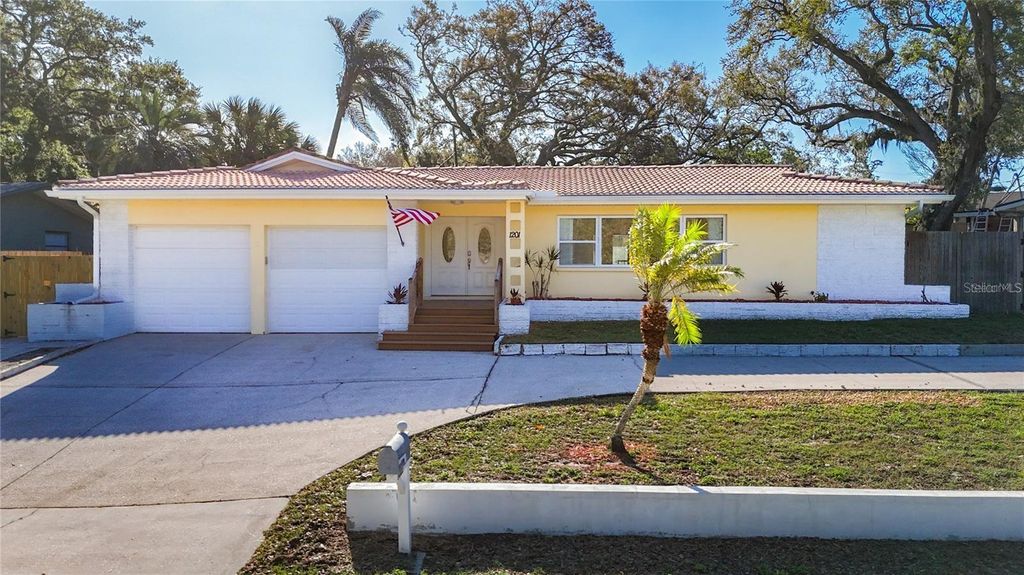 Photo of 1201 Kapok Kove Circle, Clearwater, FL 33759 (MLS # TB8505002)