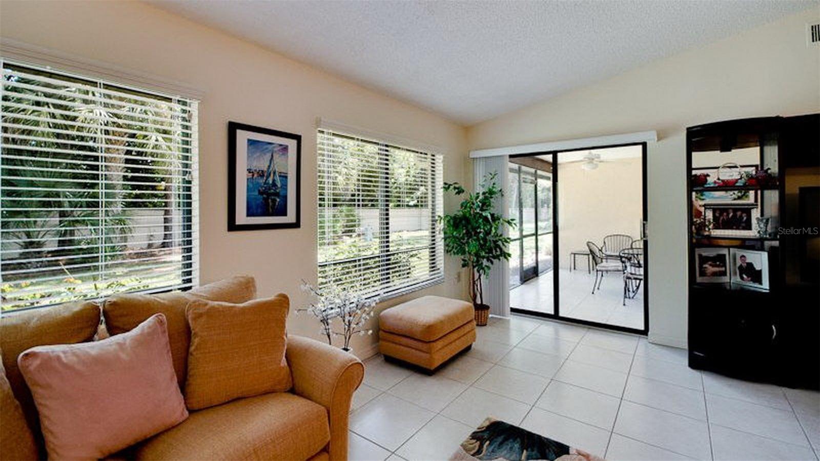 VILLAGE DES PINS III - Residential Lease