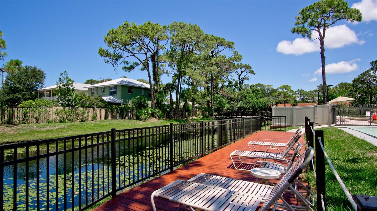 VILLAGE DES PINS III - Residential Lease