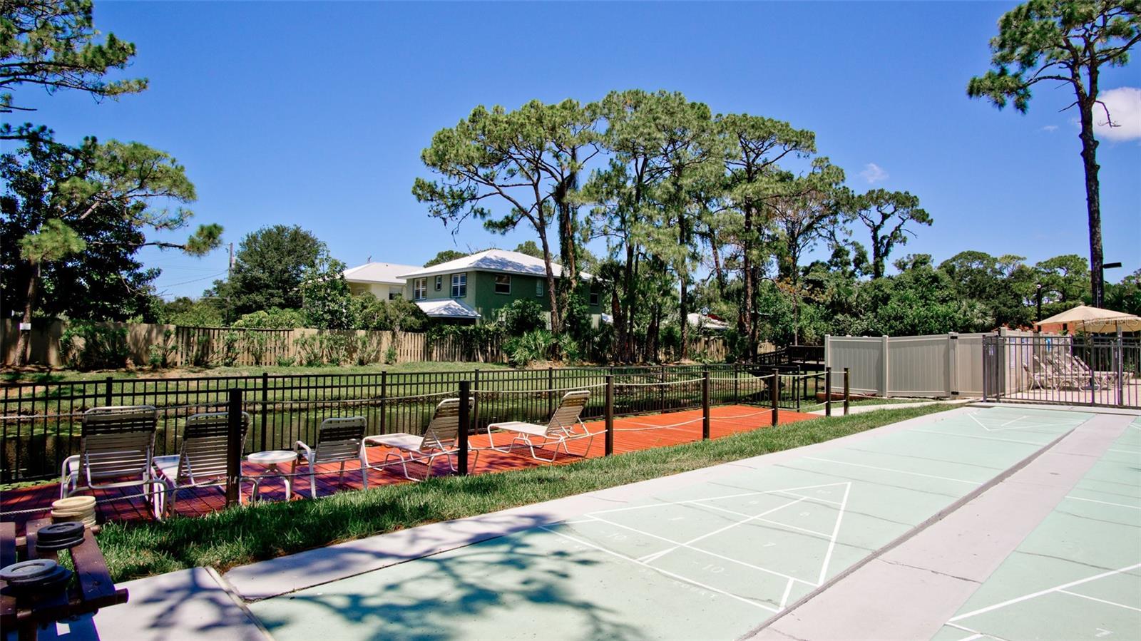 VILLAGE DES PINS III - Residential Lease