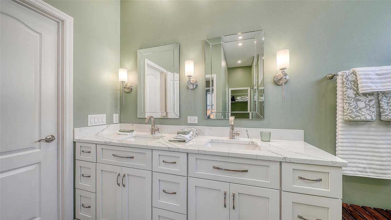 STONEYBROOK GOLF & COUNTRY CLUB - Residential