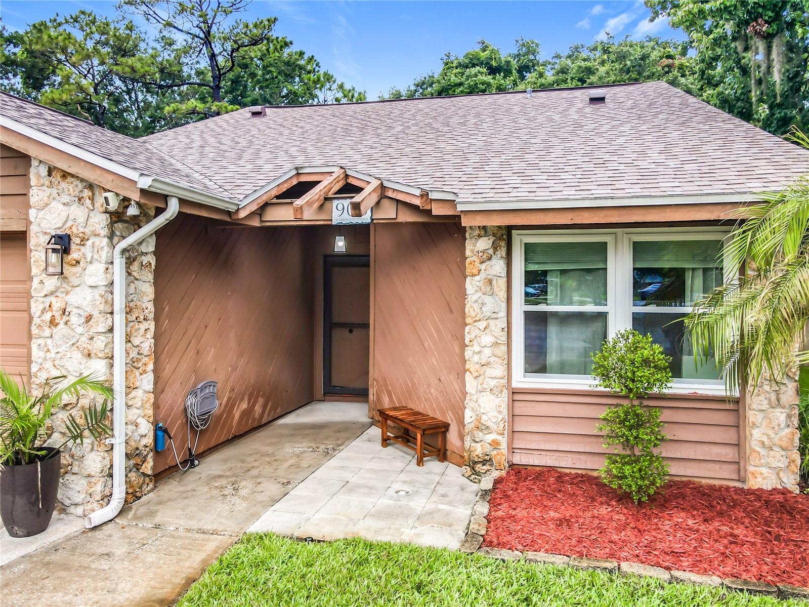 900 N LAKEWOOD TERRACE