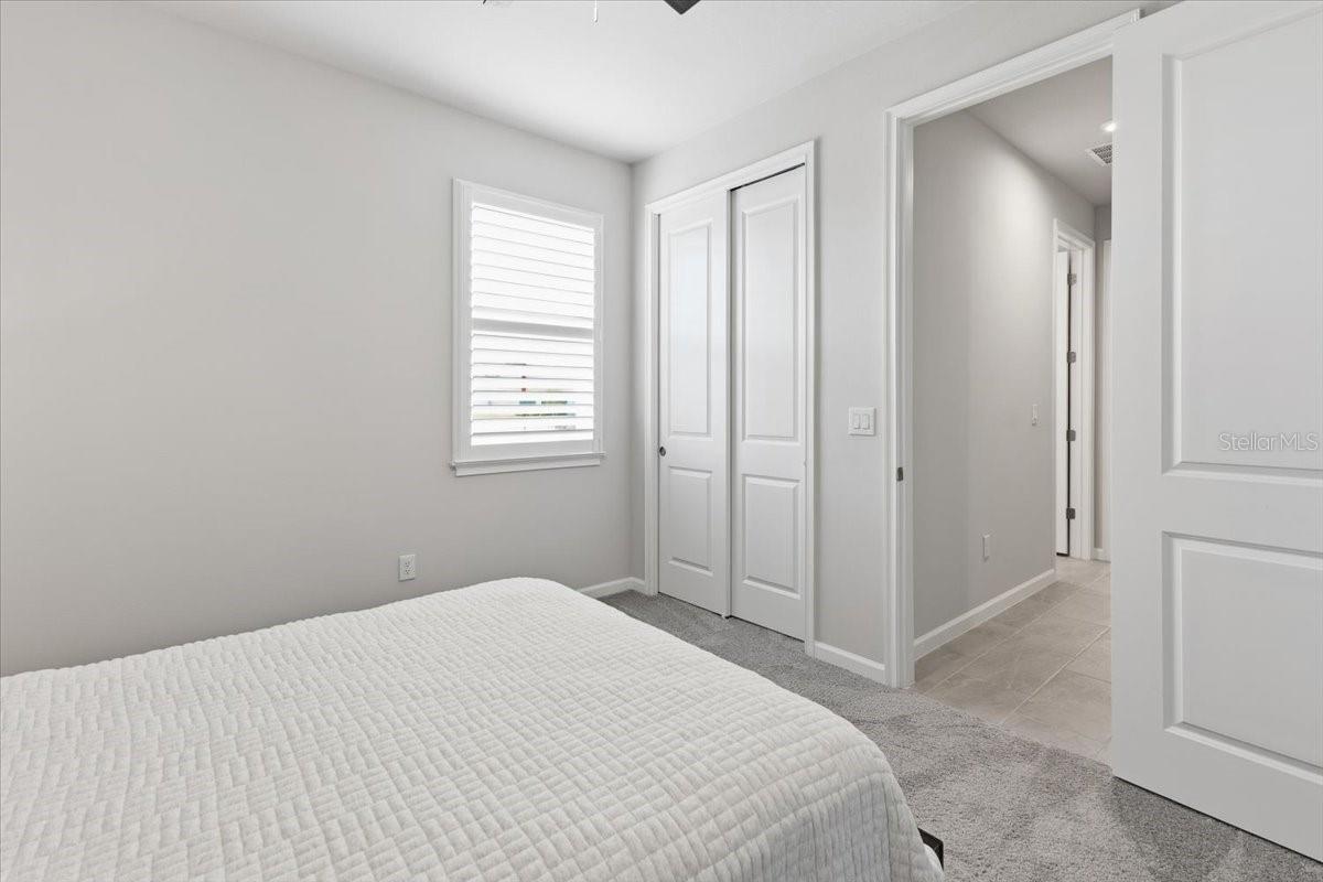 RENAISSANCE/WEST VLGS PH 2B & - Residential Lease