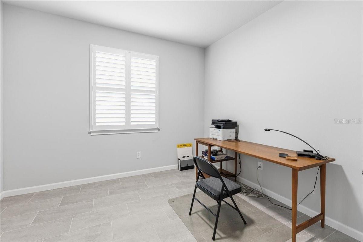 RENAISSANCE/WEST VLGS PH 2B & - Residential Lease