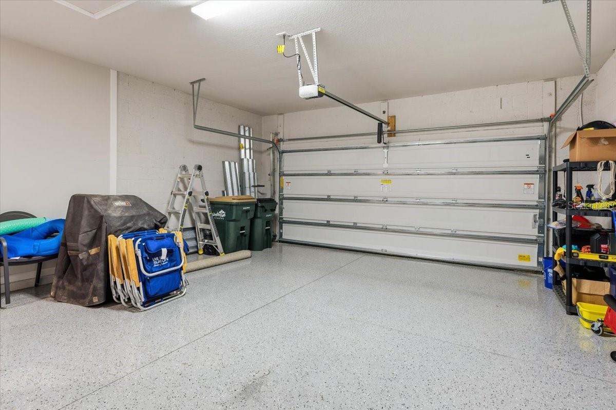 RENAISSANCE/WEST VLGS PH 2B & - Residential Lease