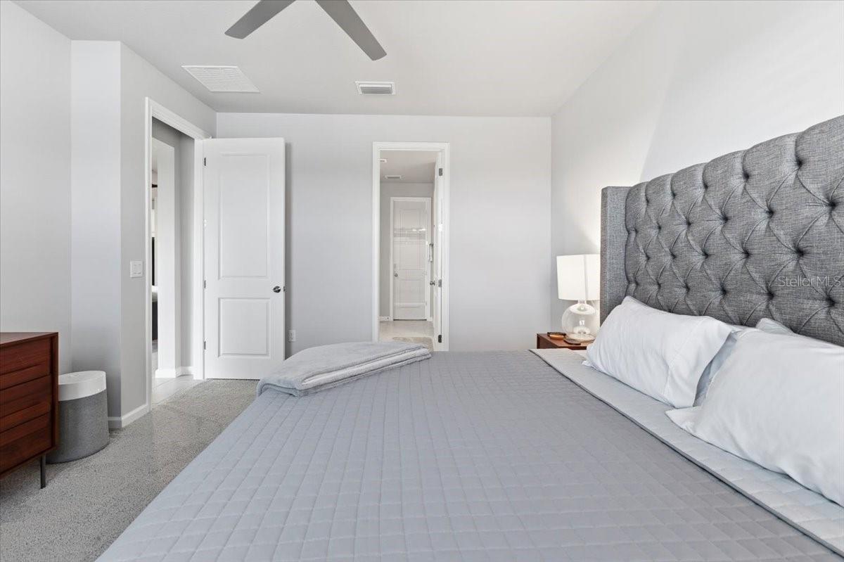 RENAISSANCE/WEST VLGS PH 2B & - Residential Lease