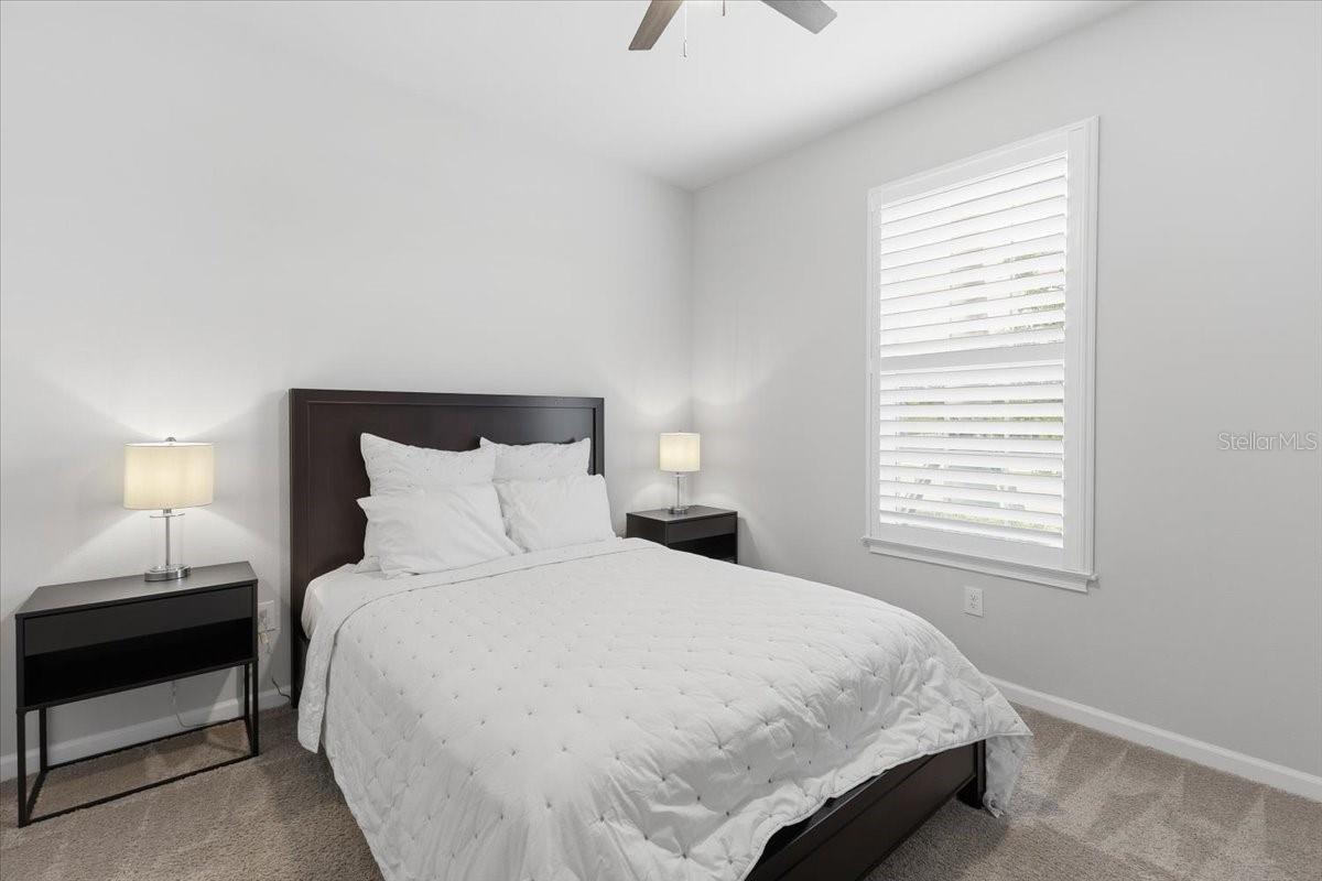 RENAISSANCE/WEST VLGS PH 2B & - Residential Lease