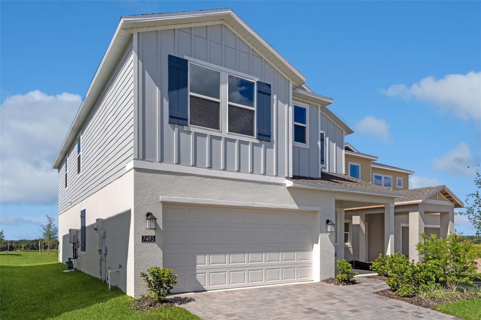 WATERSTONE 40S - Residential Lease