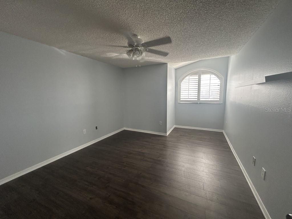 BROOKFIELD - Residential