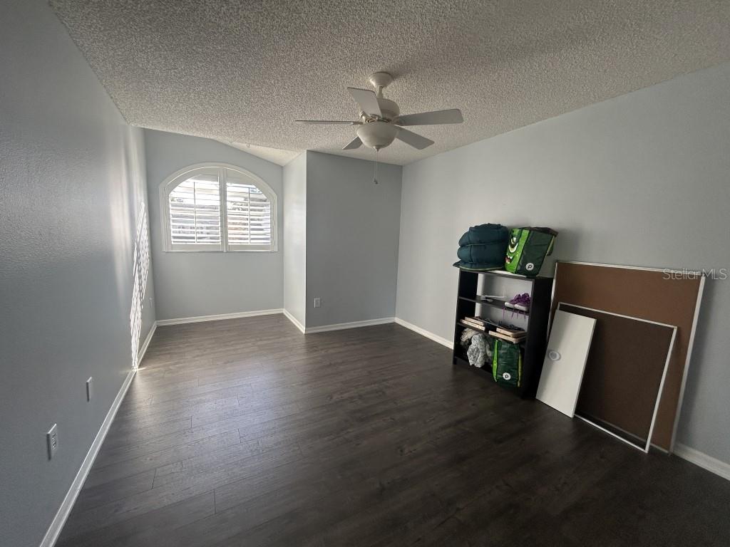 BROOKFIELD - Residential