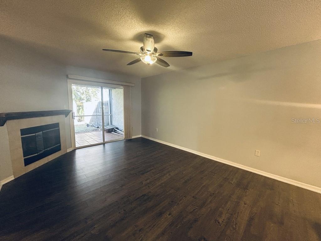 BROOKFIELD - Residential