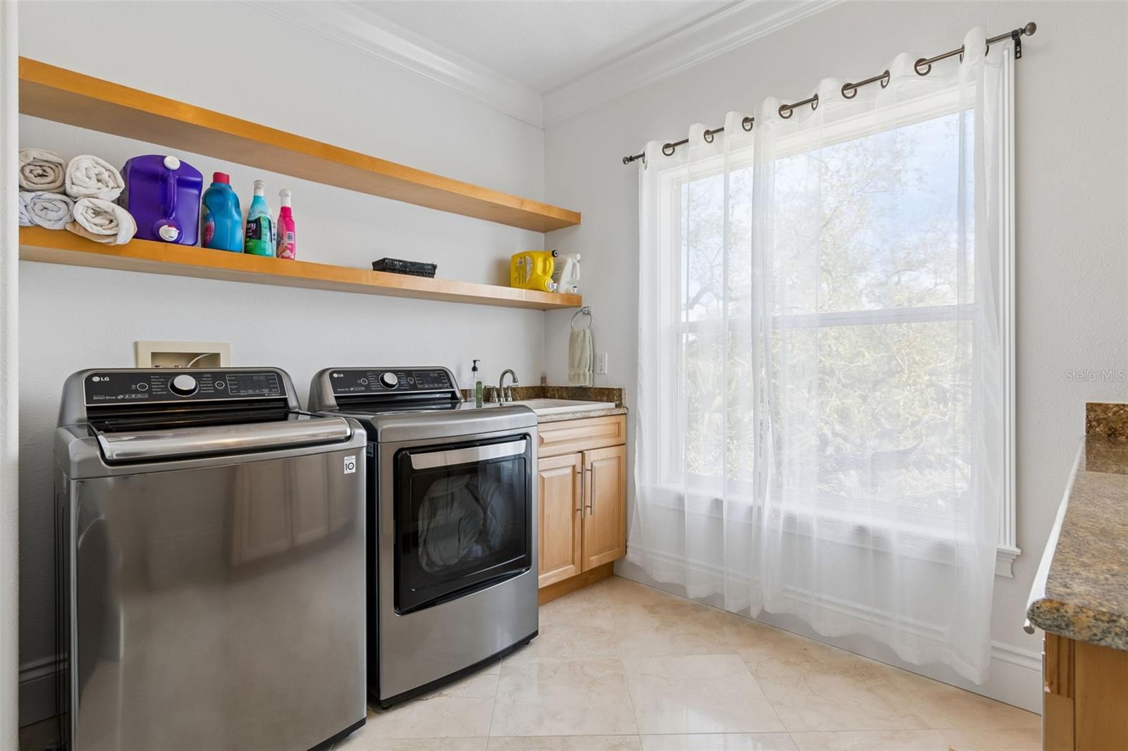 BAYHILL ESTATES - Residential