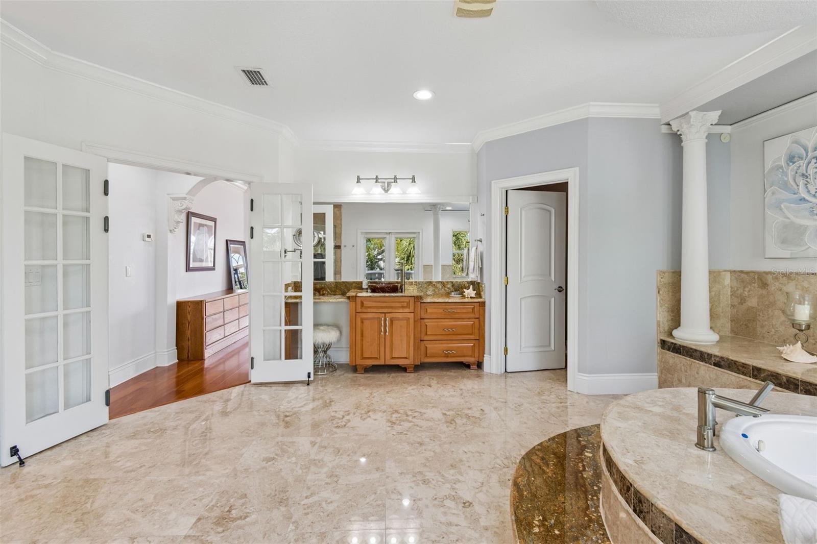 BAYHILL ESTATES - Residential