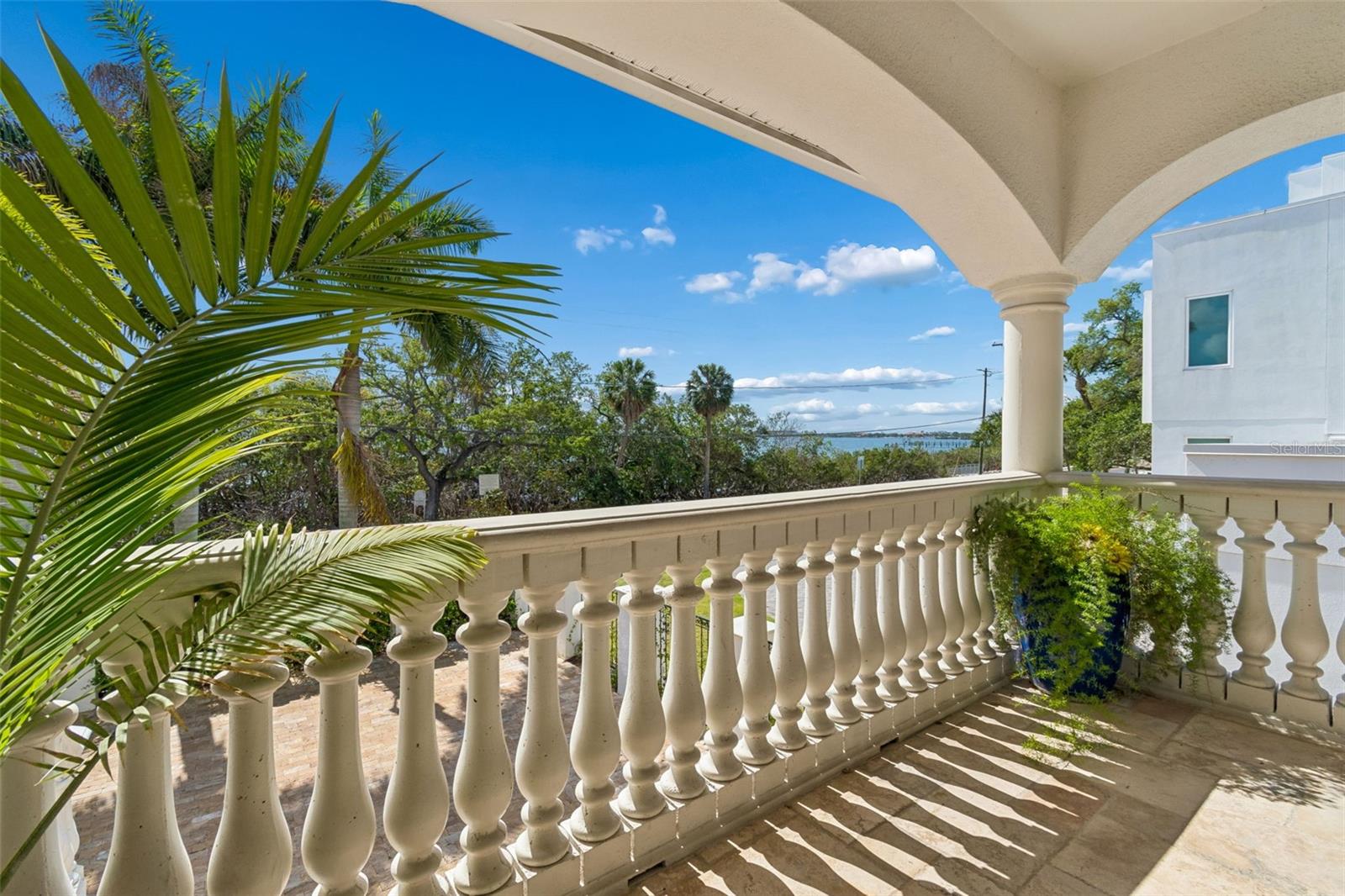 BAYHILL ESTATES - Residential