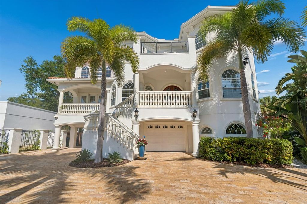 Photo of 6233 Bayshore Boulevard, Tampa, FL 33611 (MLS # TB8492020)