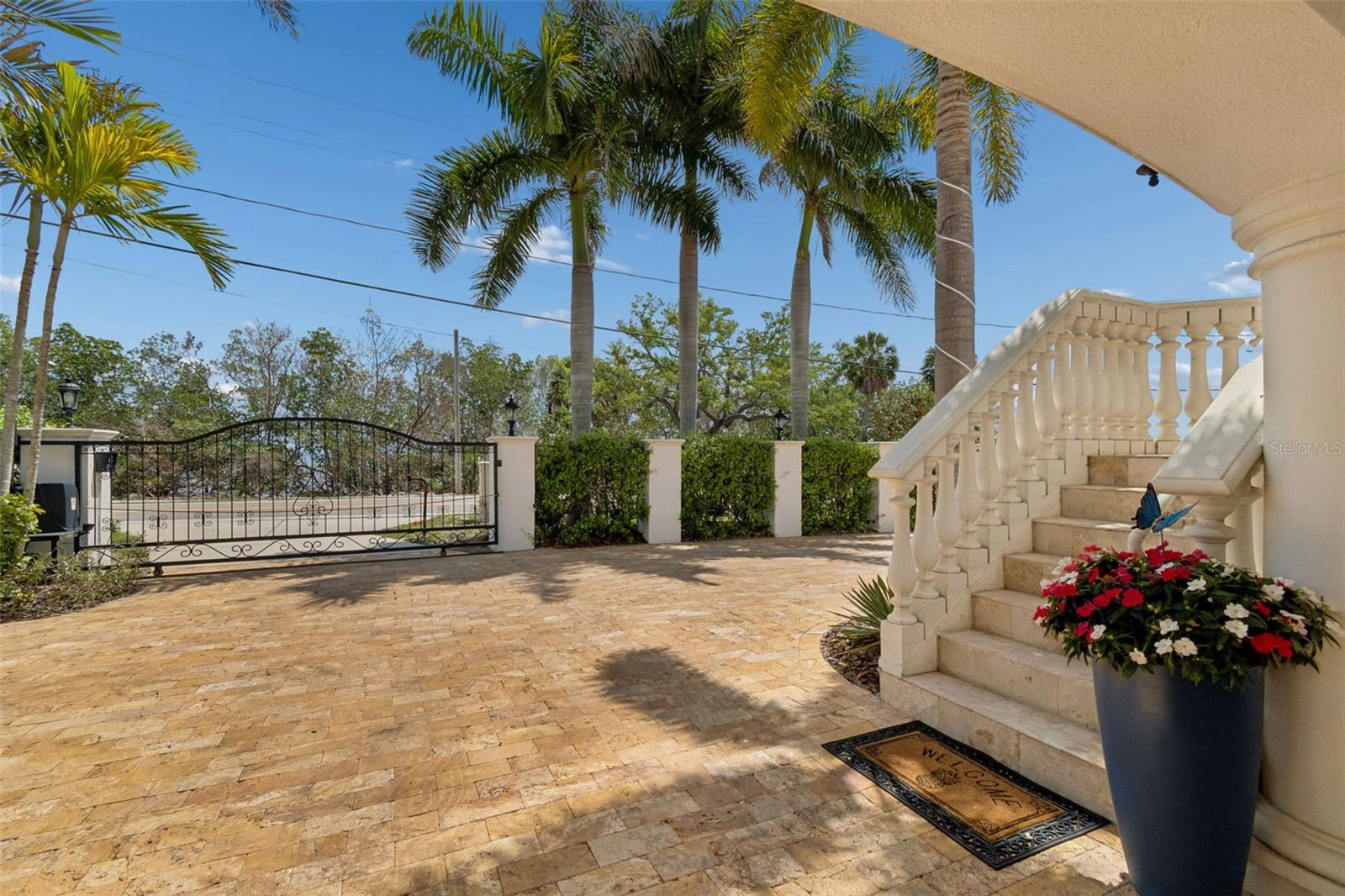 BAYHILL ESTATES - Residential