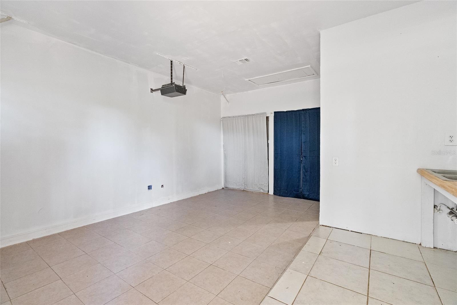 SANDALWOOD - Residential