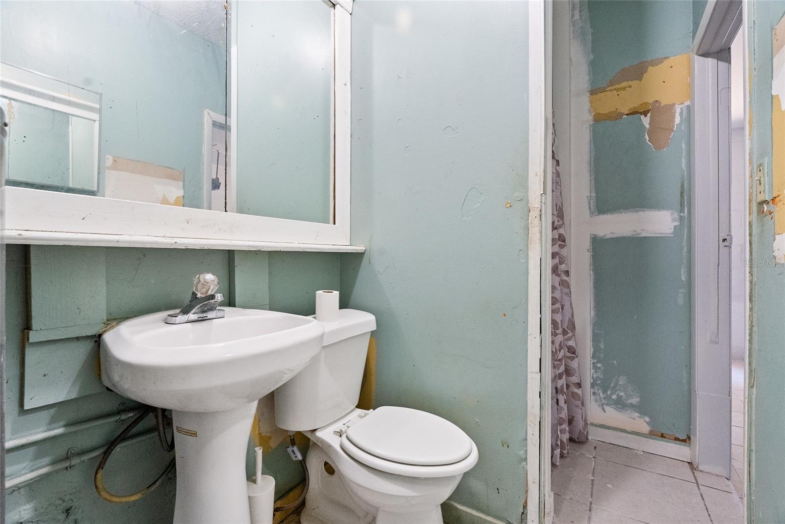 SANDALWOOD - Residential