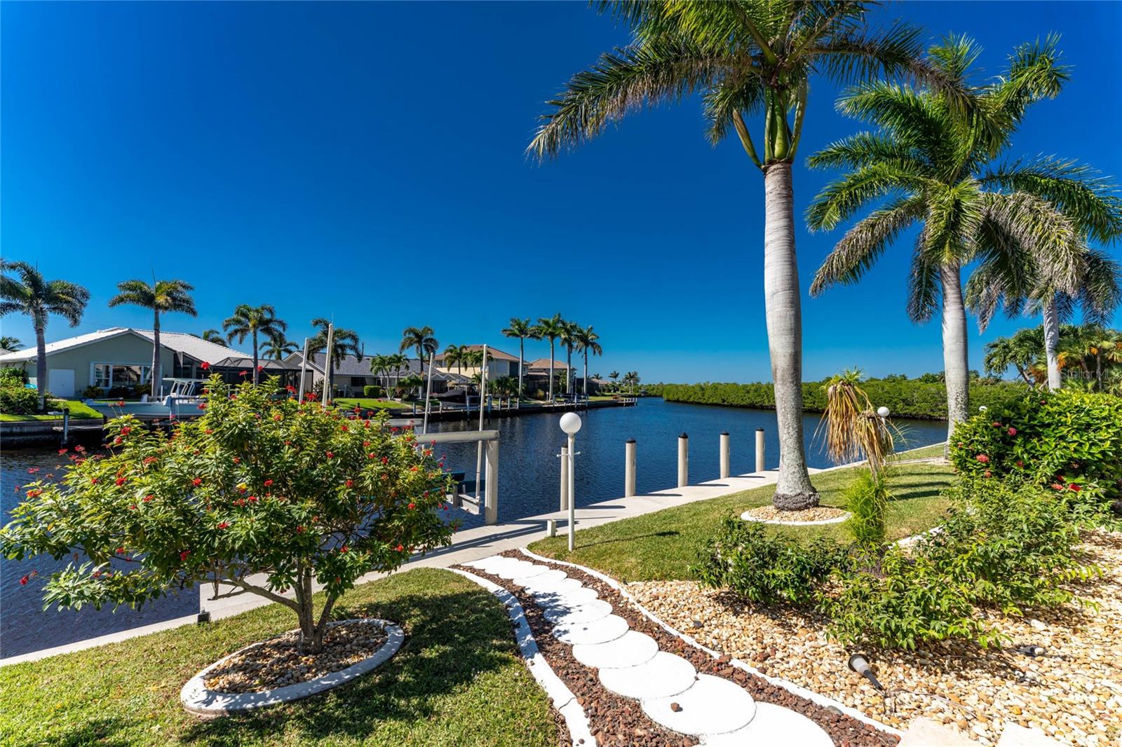 PUNTA GORDA ISLES SEC 15 - Residential
