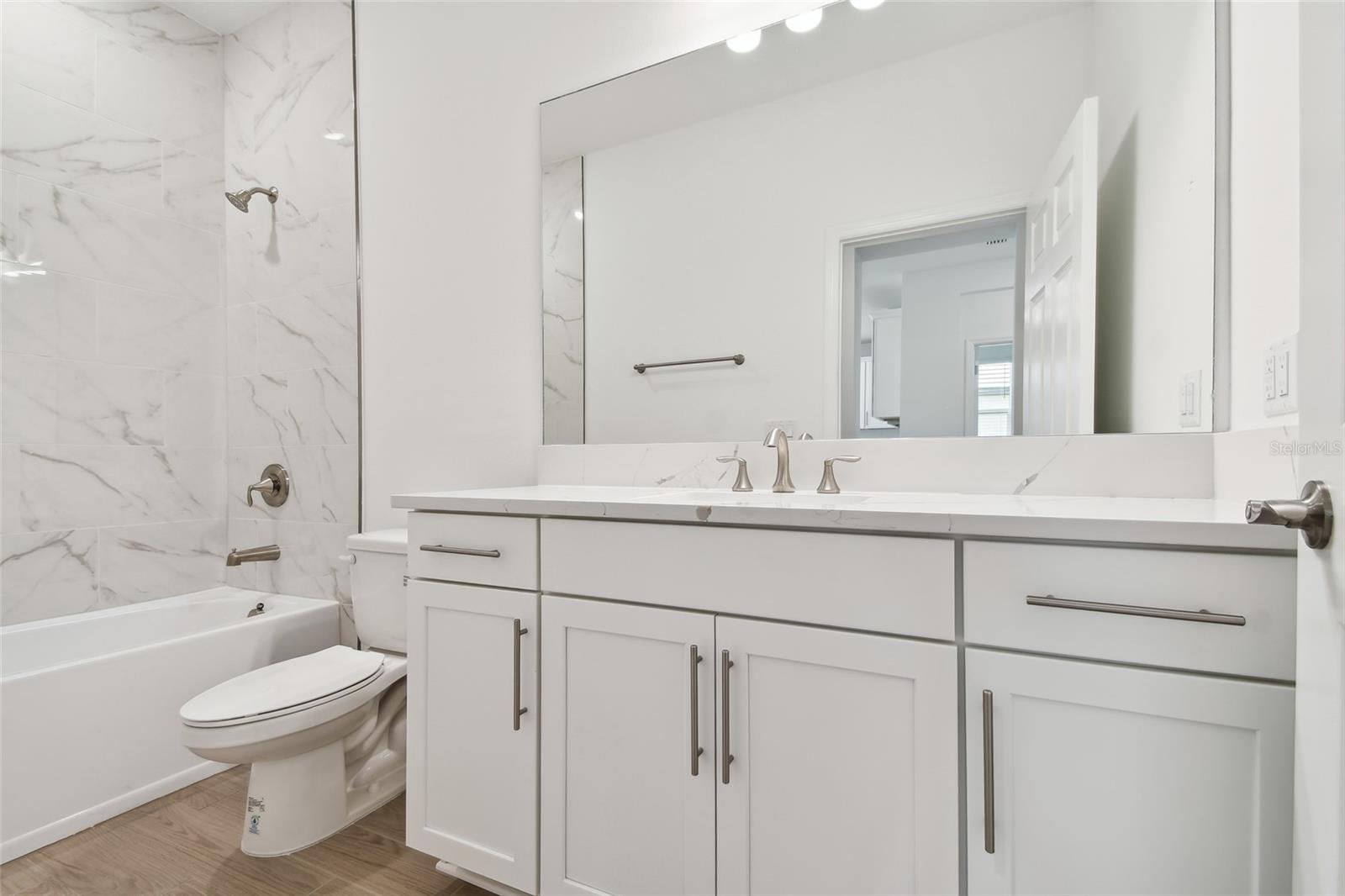 SWEETWATER VILLAS AT LAKEWOOD RANCH - Residential