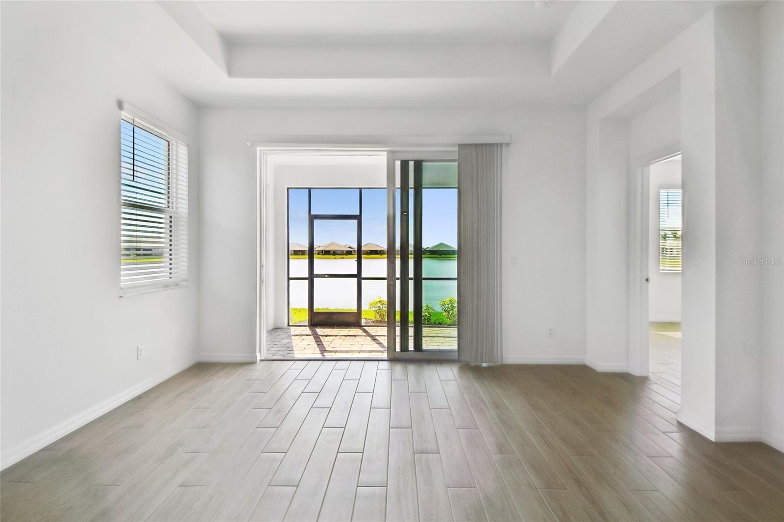 SWEETWATER VILLAS AT LAKEWOOD RANCH - Residential