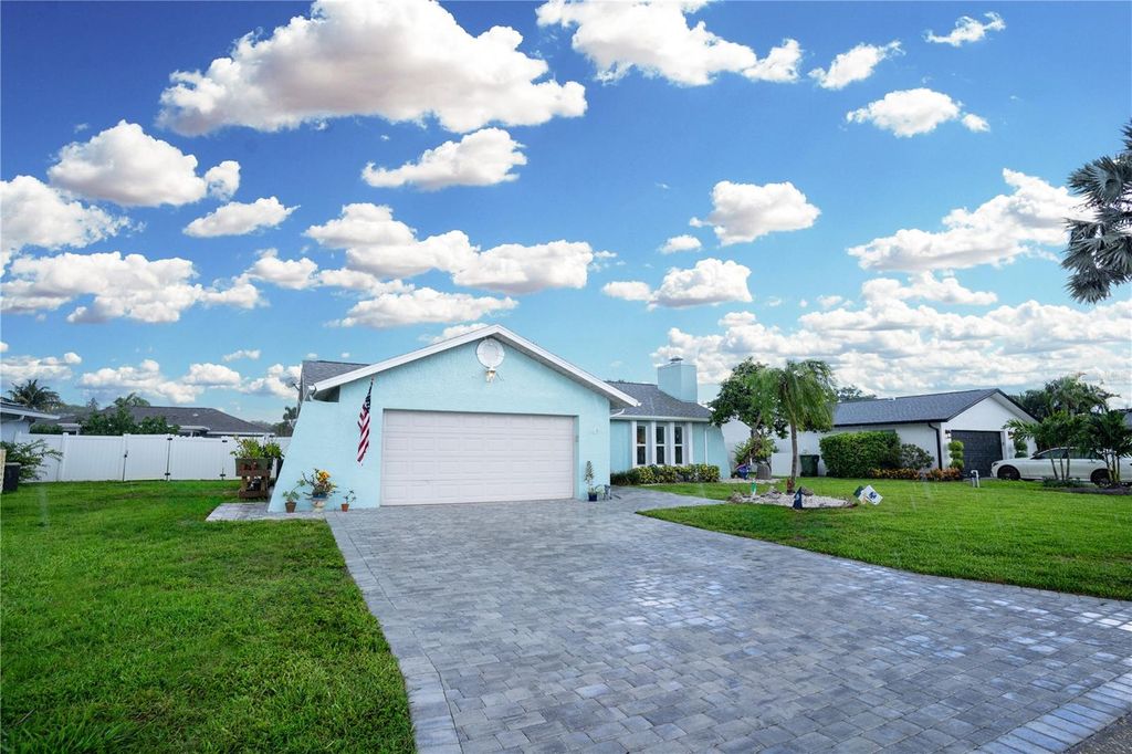 Photo of 6513 14th Avenue W, Bradenton, FL 34209 (MLS # TB8365825)