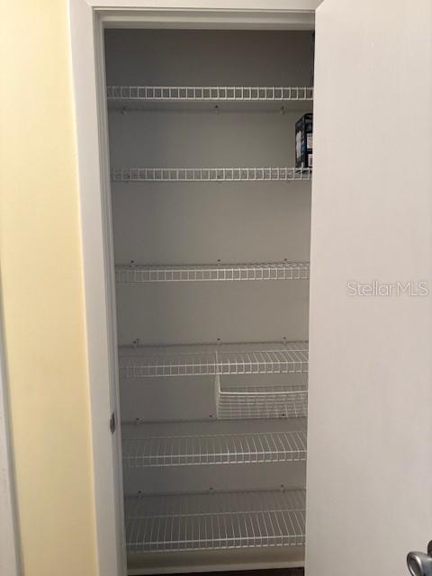 CIRCLE SQUARE WOODS - Residential