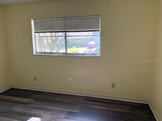 CIRCLE SQUARE WOODS - Residential