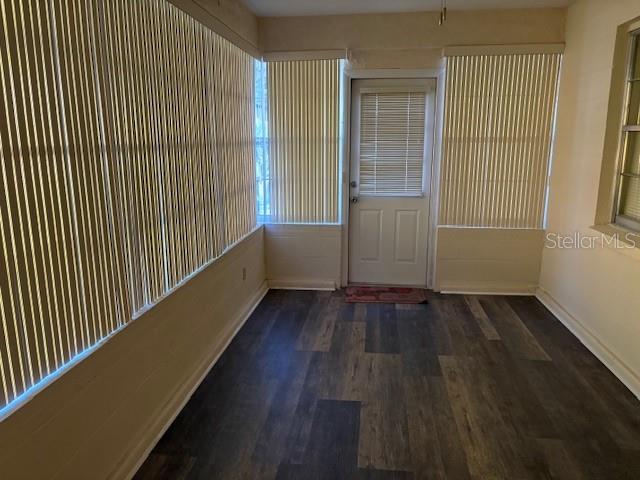 CIRCLE SQUARE WOODS - Residential