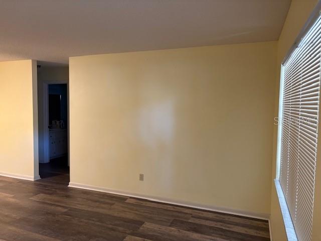 CIRCLE SQUARE WOODS - Residential