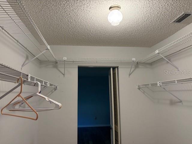 CIRCLE SQUARE WOODS - Residential