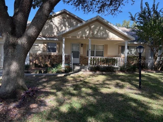 CIRCLE SQUARE WOODS - Residential