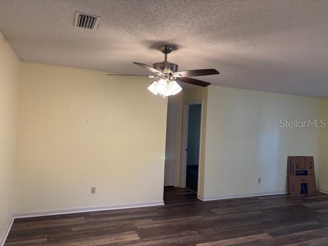 CIRCLE SQUARE WOODS - Residential