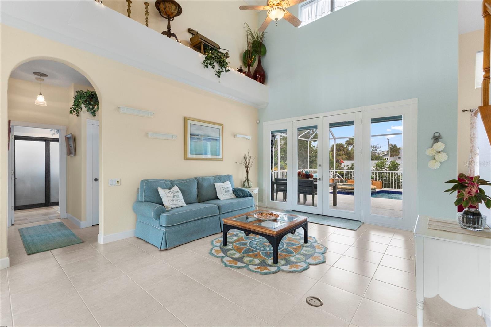 SARASOTA BEACH - Residential