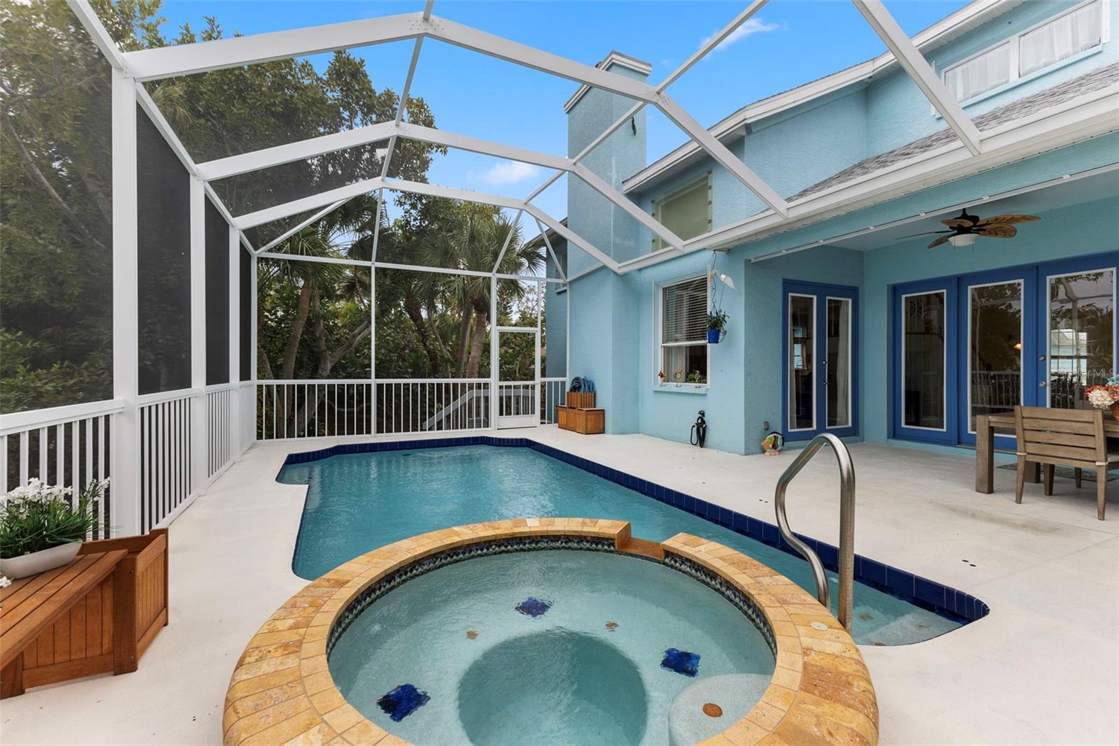 SARASOTA BEACH - Residential