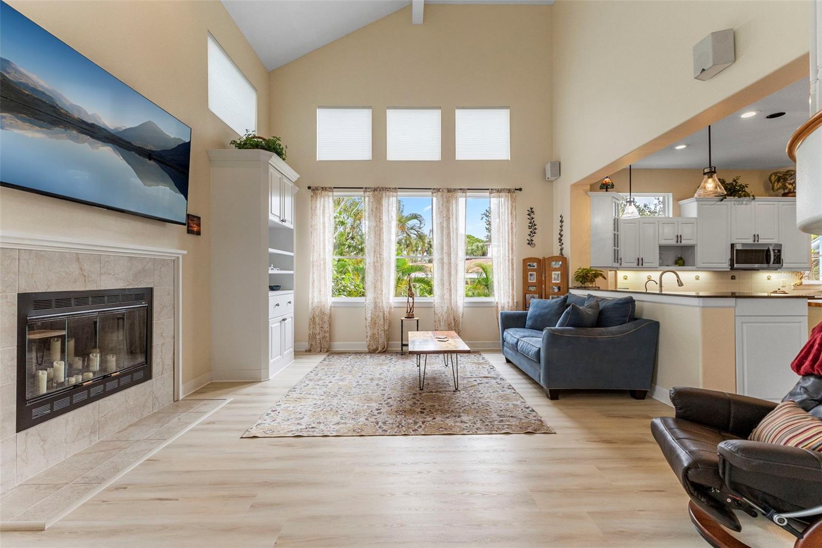 SARASOTA BEACH - Residential