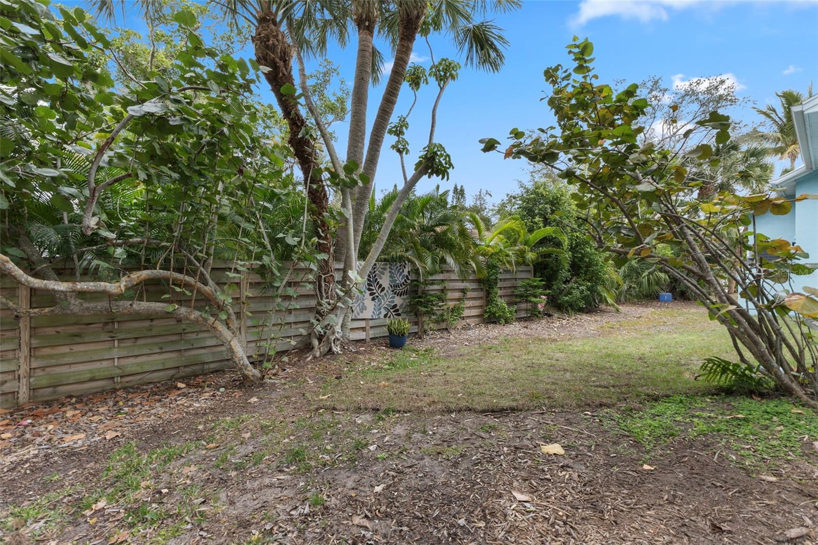 SARASOTA BEACH - Residential