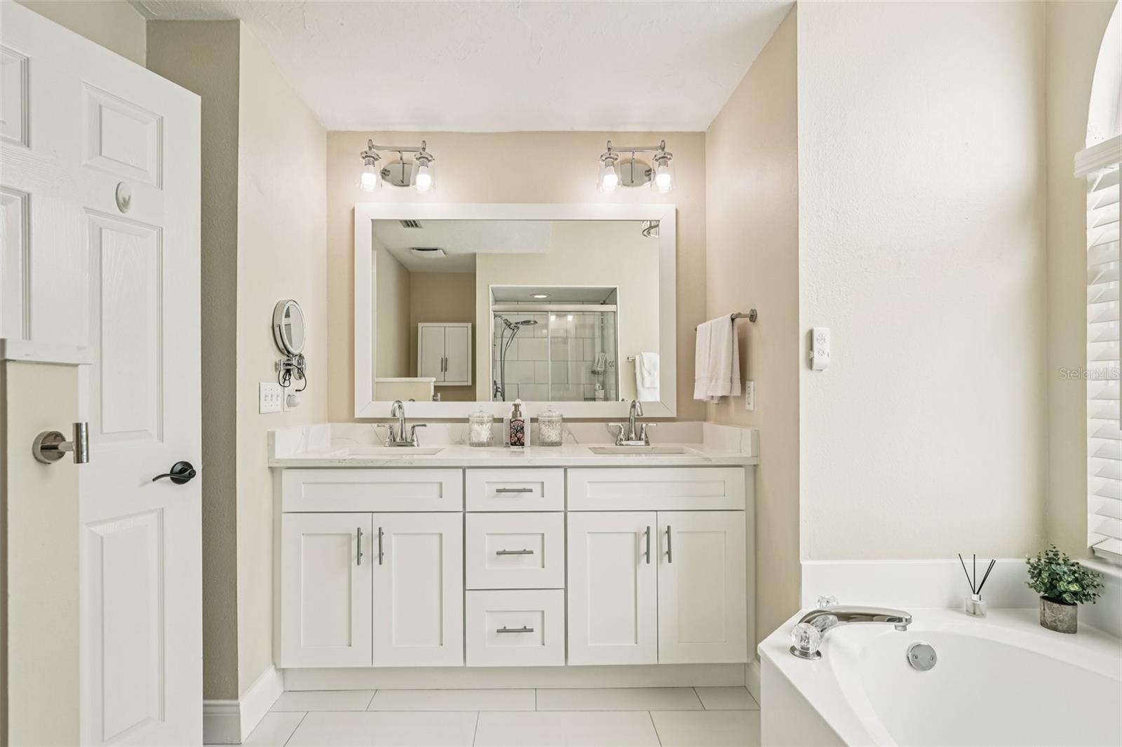 PADDOCKS WEST - Residential