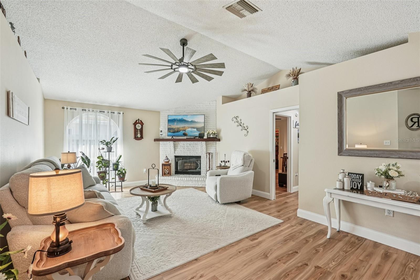 PADDOCKS WEST - Residential