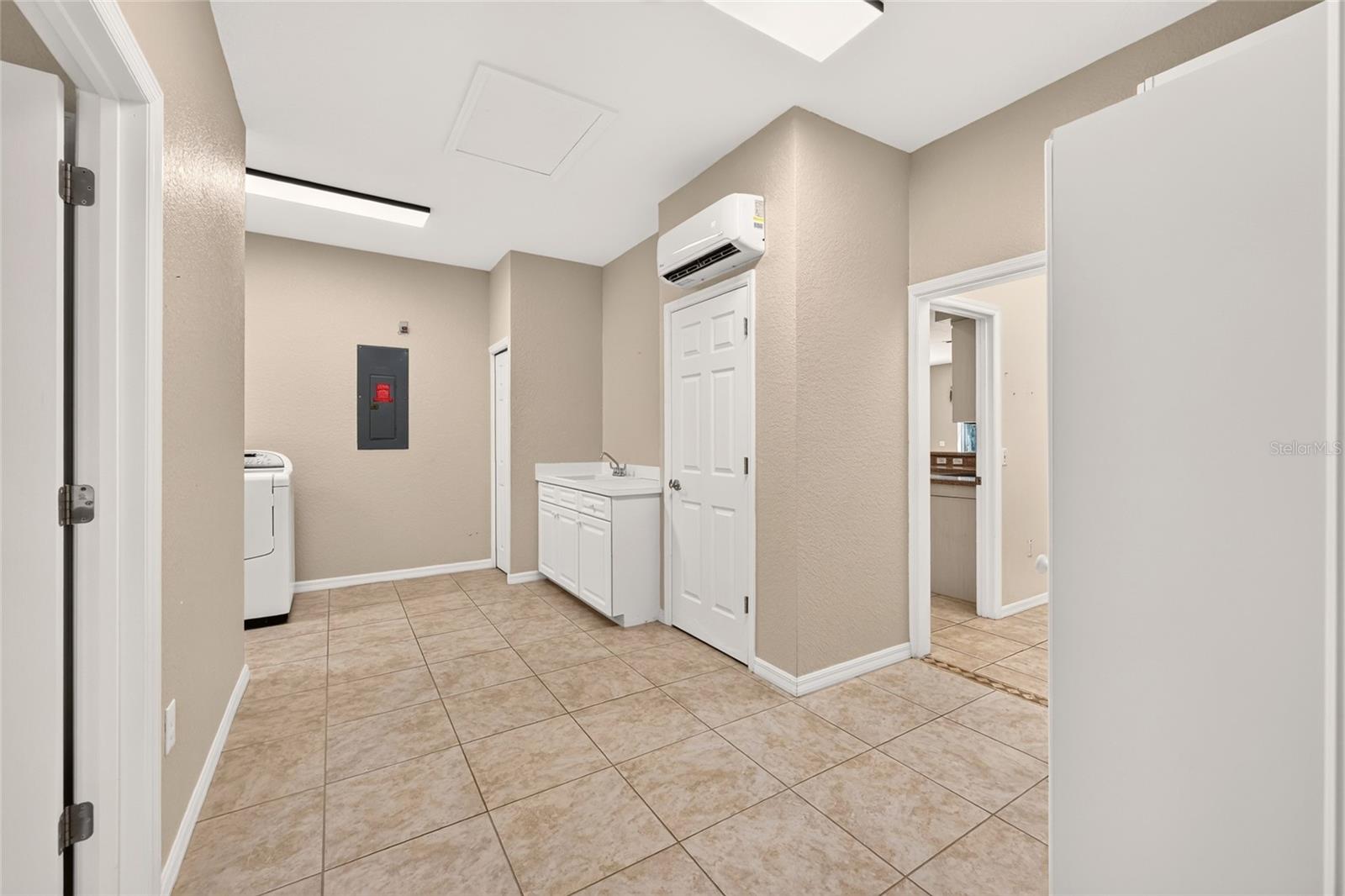 8841 SW 194TH COURT