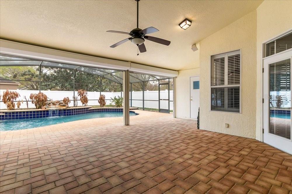 KINGSBRIDGE WEST - Residential